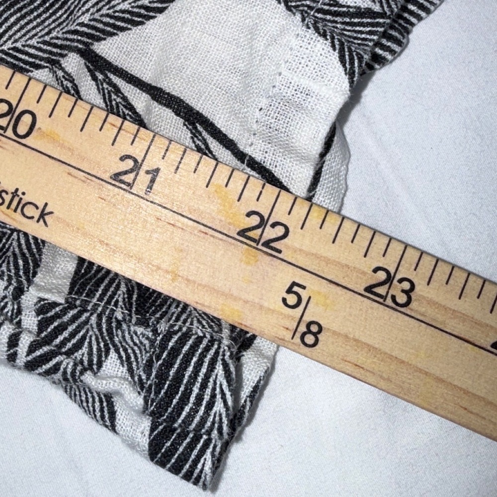Tahari 100% Linen Wide Leg Pants Womens Size L White Black Tropical Palm Print - Picture 4 of 7